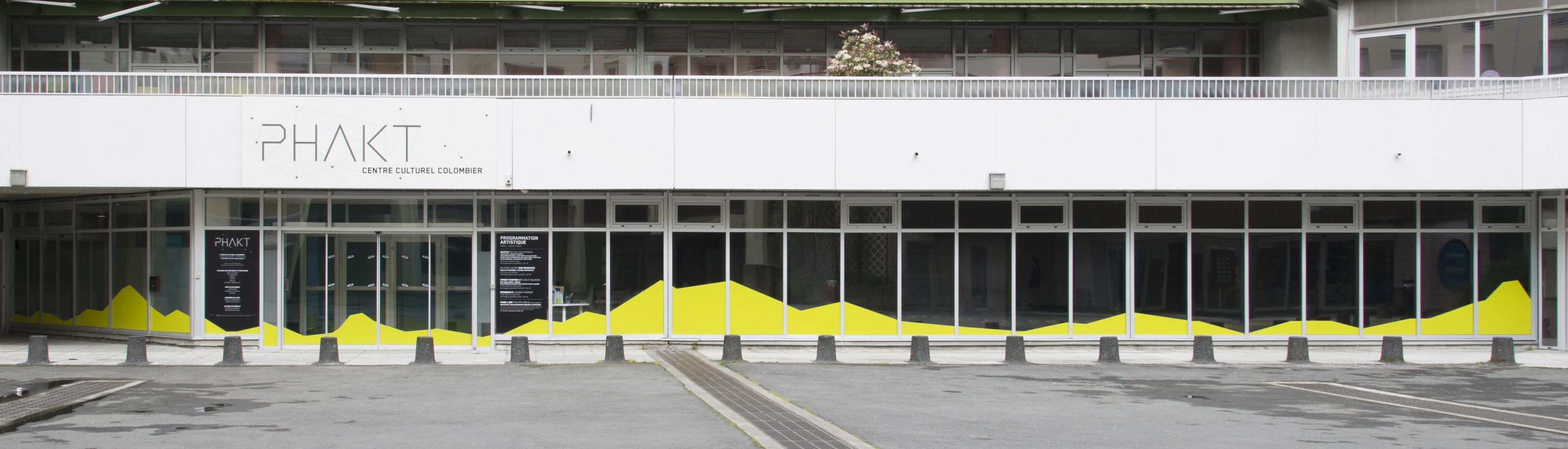 photo-devanture-phakt-2012